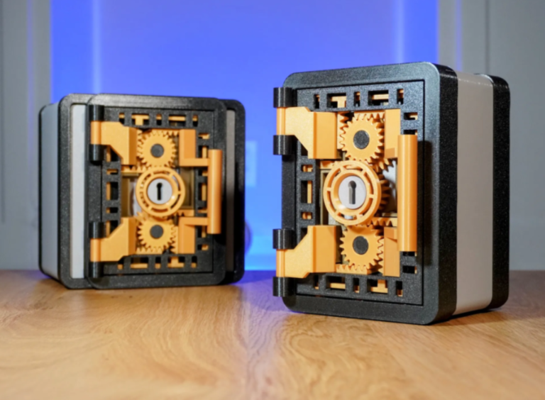 Precision 3D Printing – Mini Vault with Lever Lock Mechanism