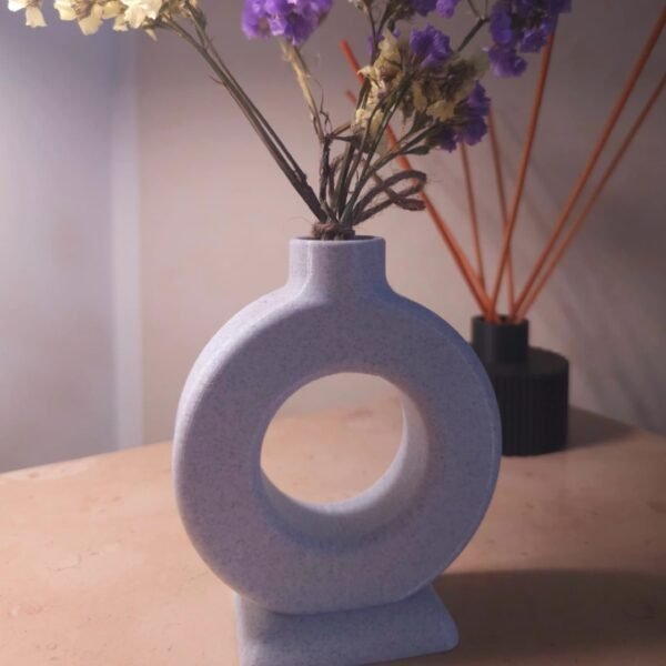 Elegant 3D Printed Ring Vase