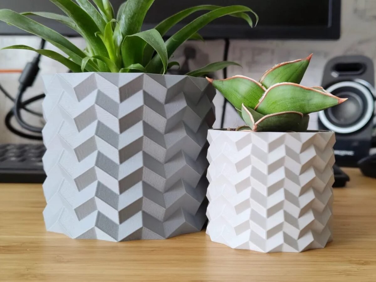 Geometric Plant Pot for Home Decor